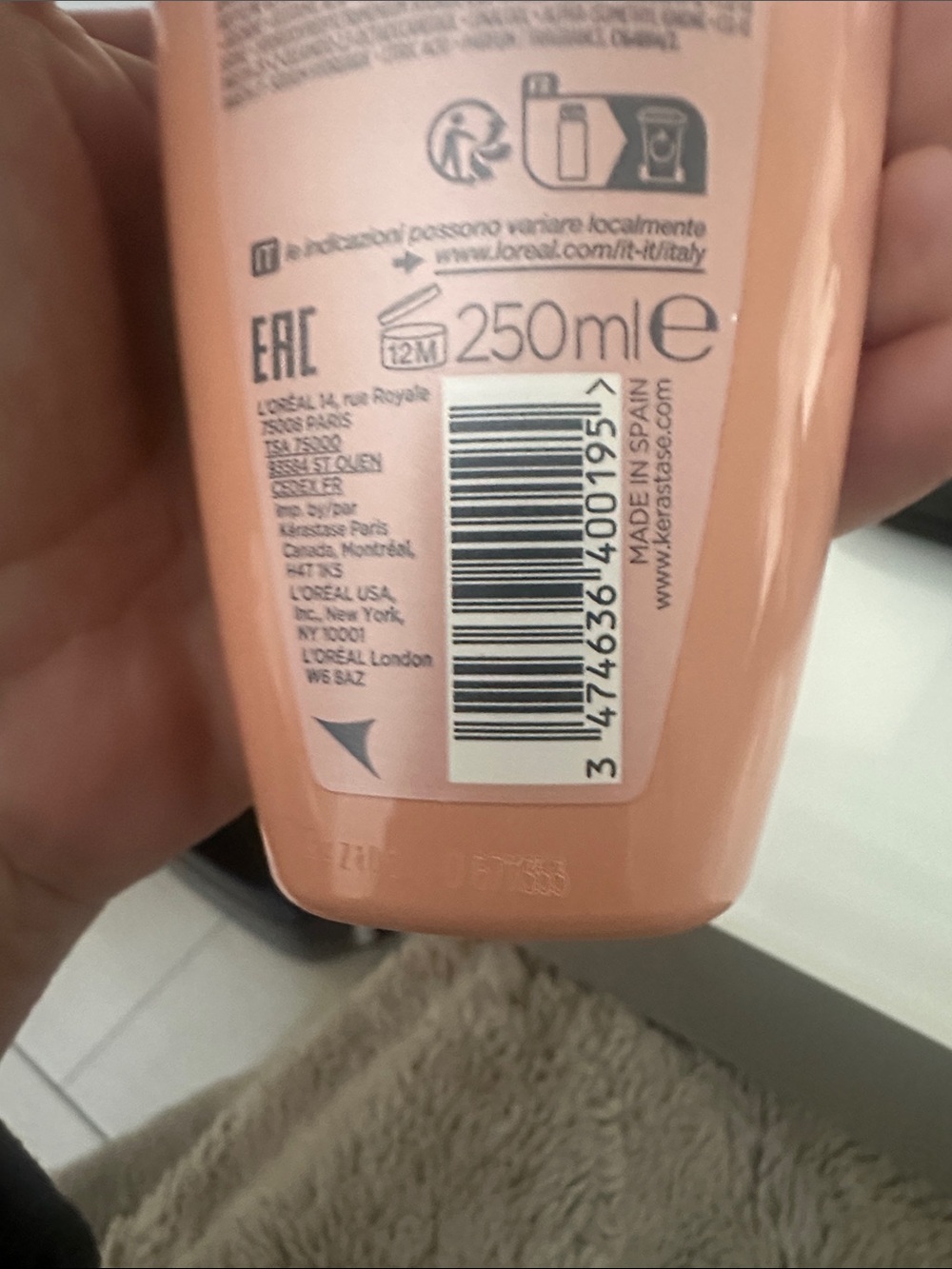 Kerastase Discipline Shampoo - Peach Bottle with Rose Gold Cap - Picture 4 of 5